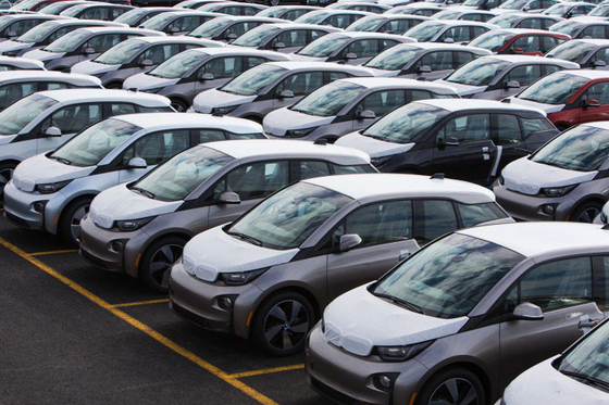 Ein guter Preis. Dicke 70 Mikron Weißfarbe Fahrzeugschutzfolie für Elektrofahrzeuge Online