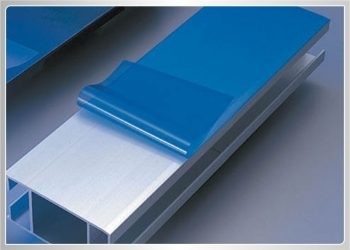 Ein guter Preis. PET schützen Film-Blechtafel-Oberflächenschutzfilme für ACP-Metalledelstahl-Oberflächenschutz Online